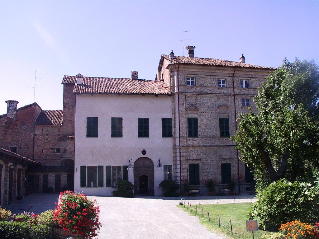 Albergo Real Castello Verduno Exteriör bild